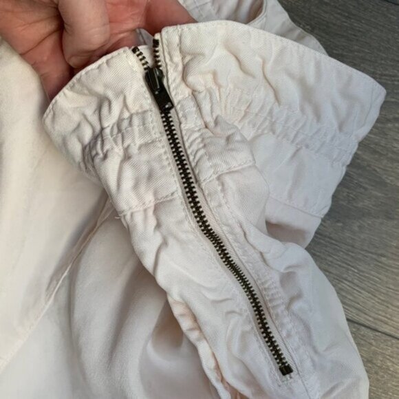 Aritzia Wilfred Women's Shorts Crepe Paperbag Ruched Elastic Waist Pale pink 2 - Picture 16 of 16